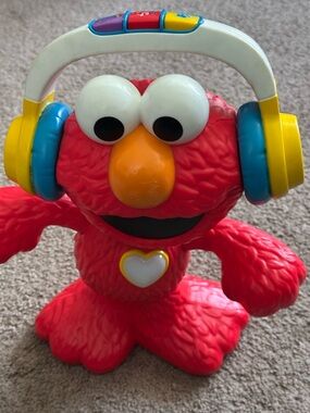 Sesame Street Let's Dance Elmo